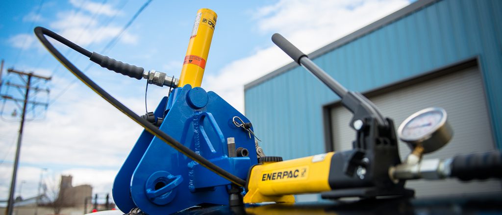 hydraulic python chain clamp - Worldwide Machining & Welding, Inc.